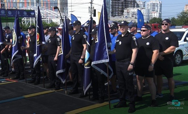 Богатыри в погонах: в Днепре прошел чемпионат Украины по стронгмену - рис. 2