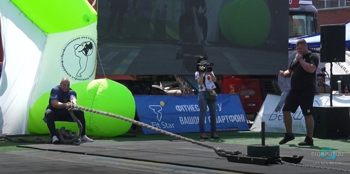 Богатыри в погонах: в Днепре прошел чемпионат Украины по стронгмену - рис. 7