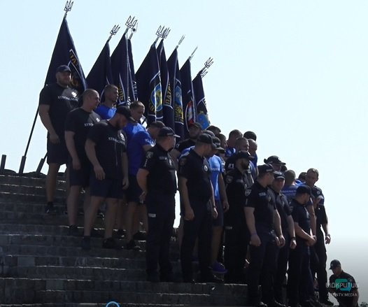 Богатыри в погонах: в Днепре прошел чемпионат Украины по стронгмену - рис. 3