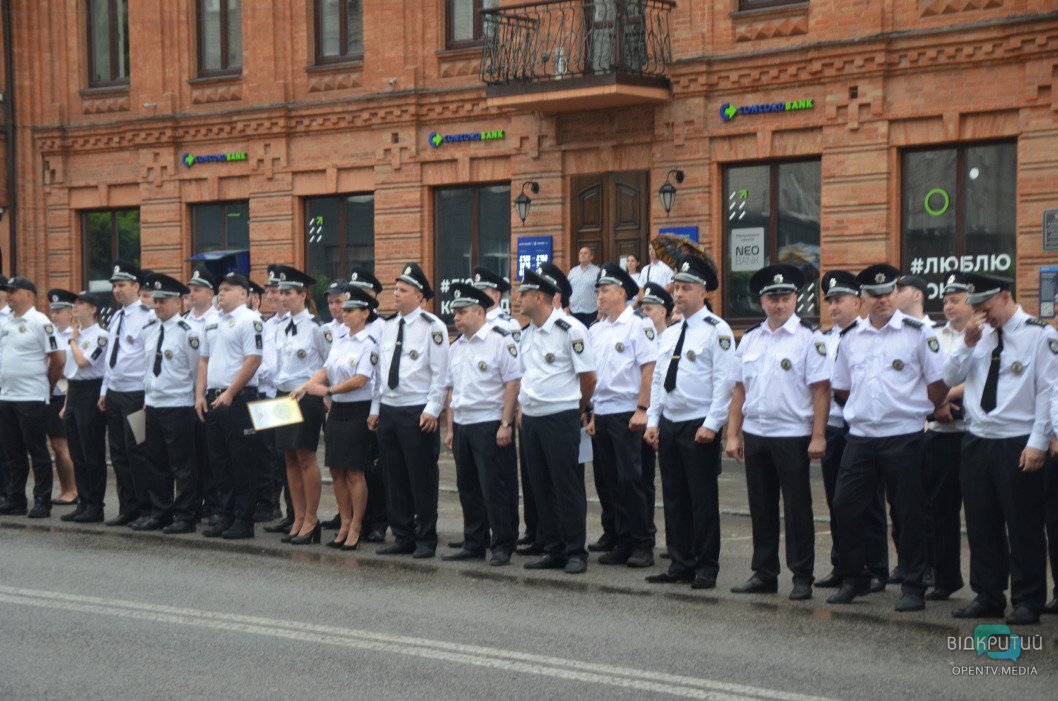 Красочно и с размахом: в Днепре отметили День Нацполиции Украины (фото) - рис. 1