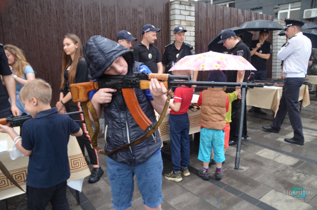 Красочно и с размахом: в Днепре отметили День Нацполиции Украины (фото) - рис. 8