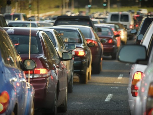 Где с утра 12 июля в Днепре затруднено движение транспорта - рис. 1