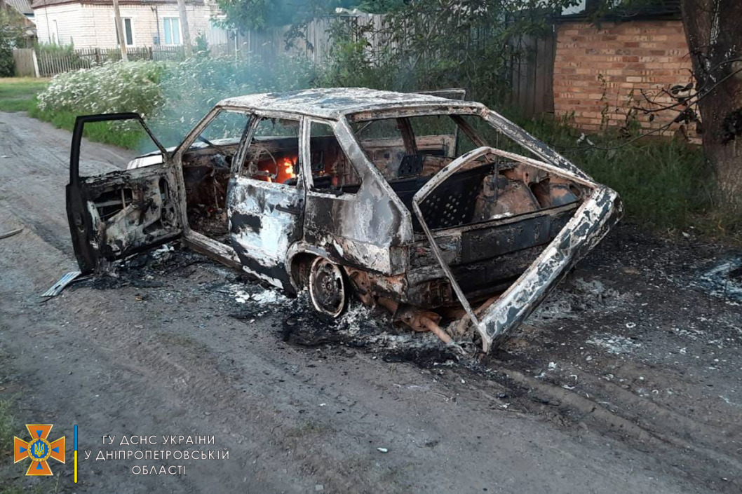 В Днепропетровской области на ходу загорелся легковой автомобиль - рис. 1