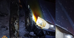 В Днепре ночью горели два легковых автомобиля - рис. 11