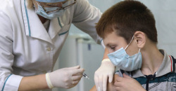 В Украине МОЗ разрешил вакцинировать детей от COVID-19 - рис. 10