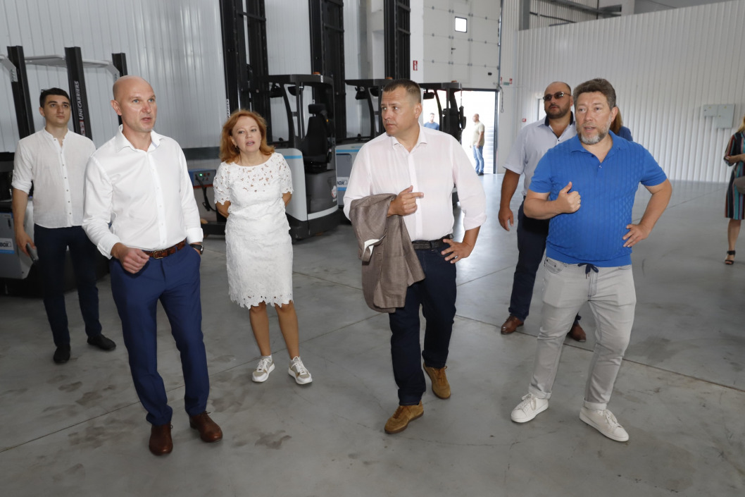 Мэр города поздравил днепровское предприятие с открытием логистического центра - рис. 5