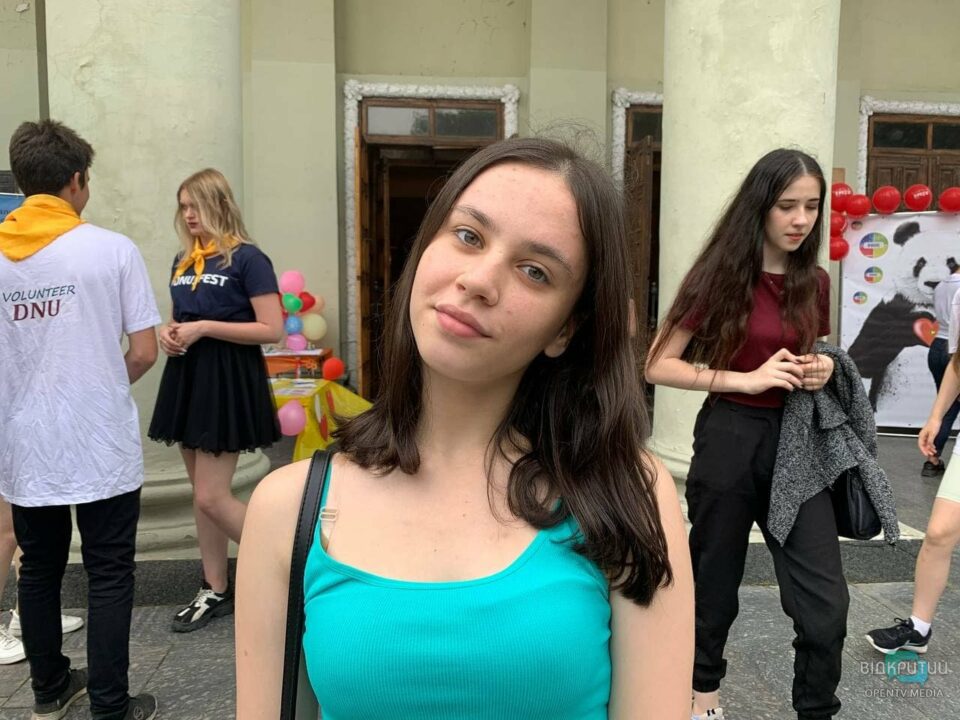 Все для абитуриентов: в Днепре провели масштабную ярмарку профессий (фото) - рис. 33