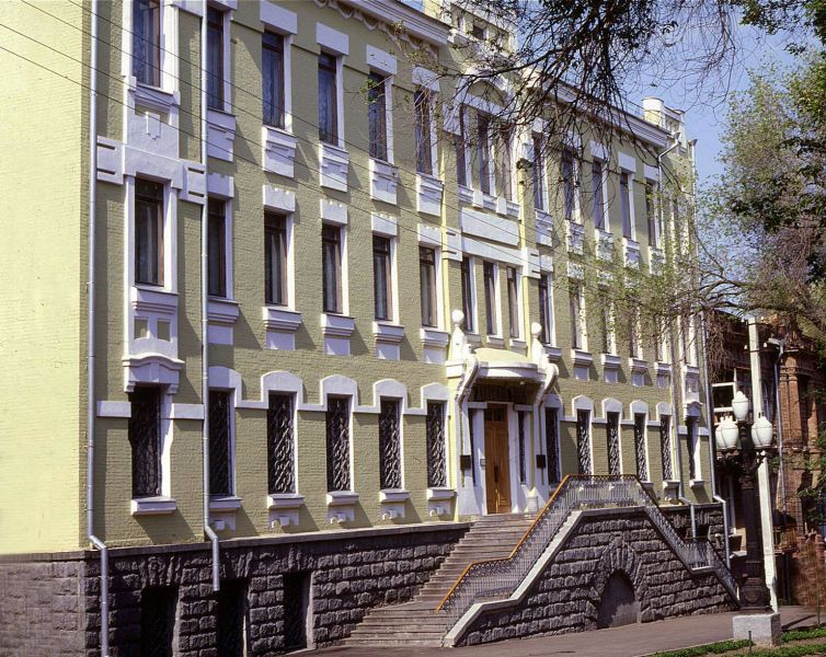 Прогноз Корбана сбылся: в Днепре художественный музей передали городу - рис. 1