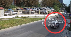 В Днепре водитель Chevrolet сбил пешехода на «зебре» (Видео) - рис. 3
