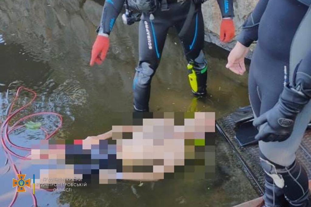 В Днепре спасатели достали из воды тело 25-летнего утопленника - рис. 4