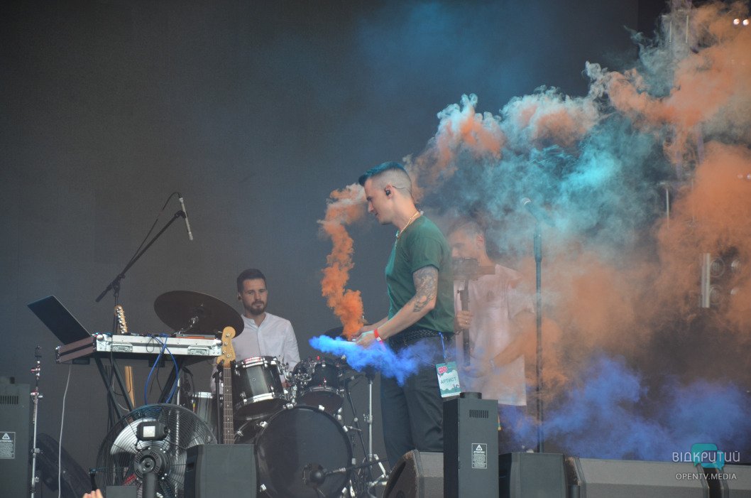 В Днепре прошел музыкальный фестиваль «БezViz»: как это было (Фоторепортаж) - рис. 15