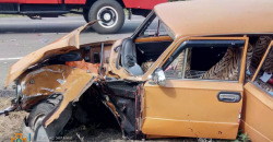 ДТП под Кривым Рогом: водителя доставали из разбитого автомобиля (фото) - рис. 7