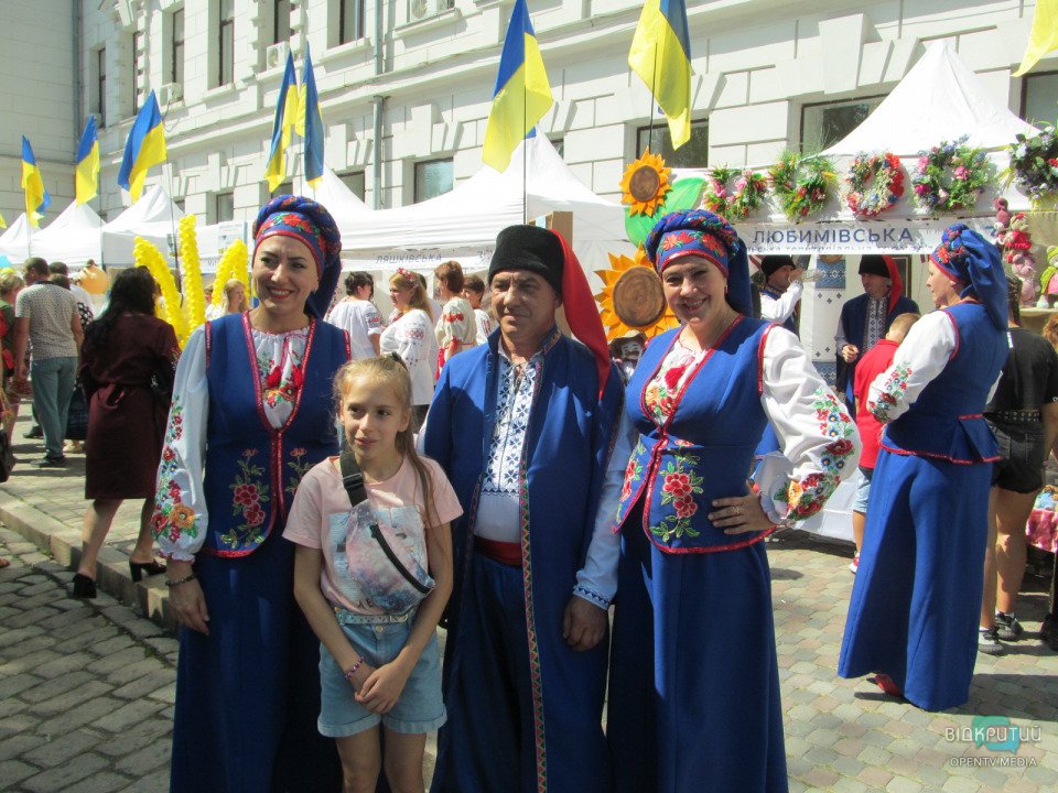 Ярмарка и праздник на Набережной: как днепряне отмечают День Независимости Украины (Фото) - рис. 10