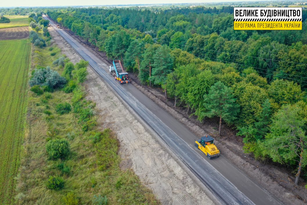 В Днепропетровской области ремонтируют дорогу Каменское – Жемчужное - рис. 6