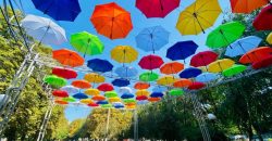 На Днепропетровщине создали аллею парящих зонтиков (Фото) - рис. 5