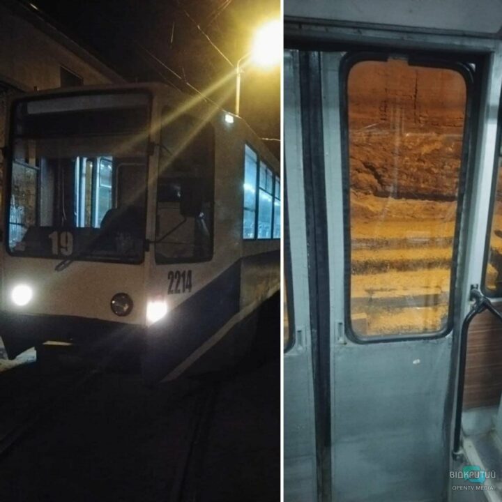 В днепровских трамваях №9 и №19 хулиганы выбили стекла - рис. 2