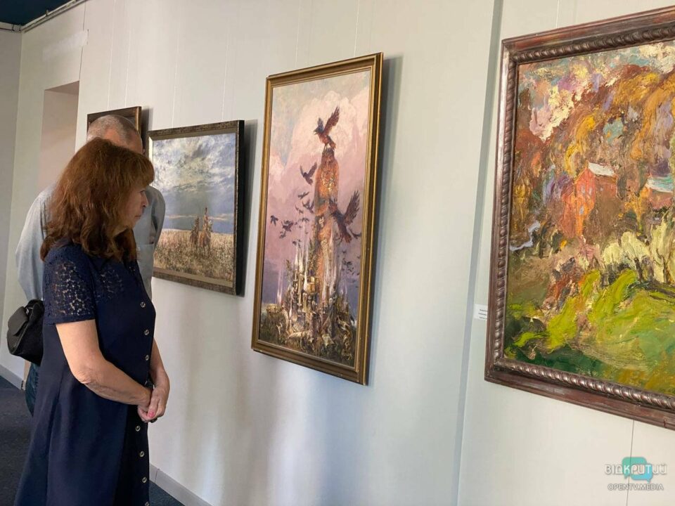Музей украинской живописи в Днепре представил выставку к 30-летию независимости - рис. 10