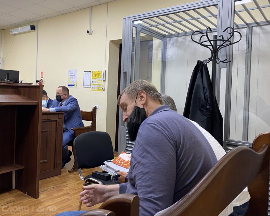 Суд отпустил ранее задержанного за коррупцию гендиректора Павлоградского химзавода - рис. 1
