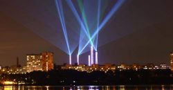 В Днепре День города завершили свето-лазерным шоу «Dnipro Light Flowers» - рис. 9