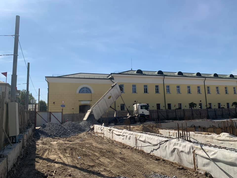 Бизнесмен Ермолаев показал, как в Днепре возле суконной фабрики стоят ТРЦ: фото - рис. 4