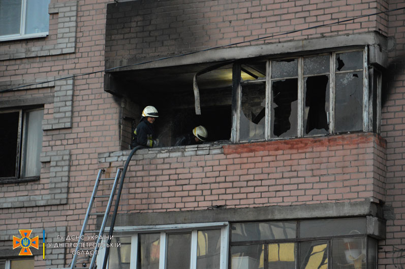 В центре Днепра горела квартира на 3 этаже (Фото/Видео) - рис. 2