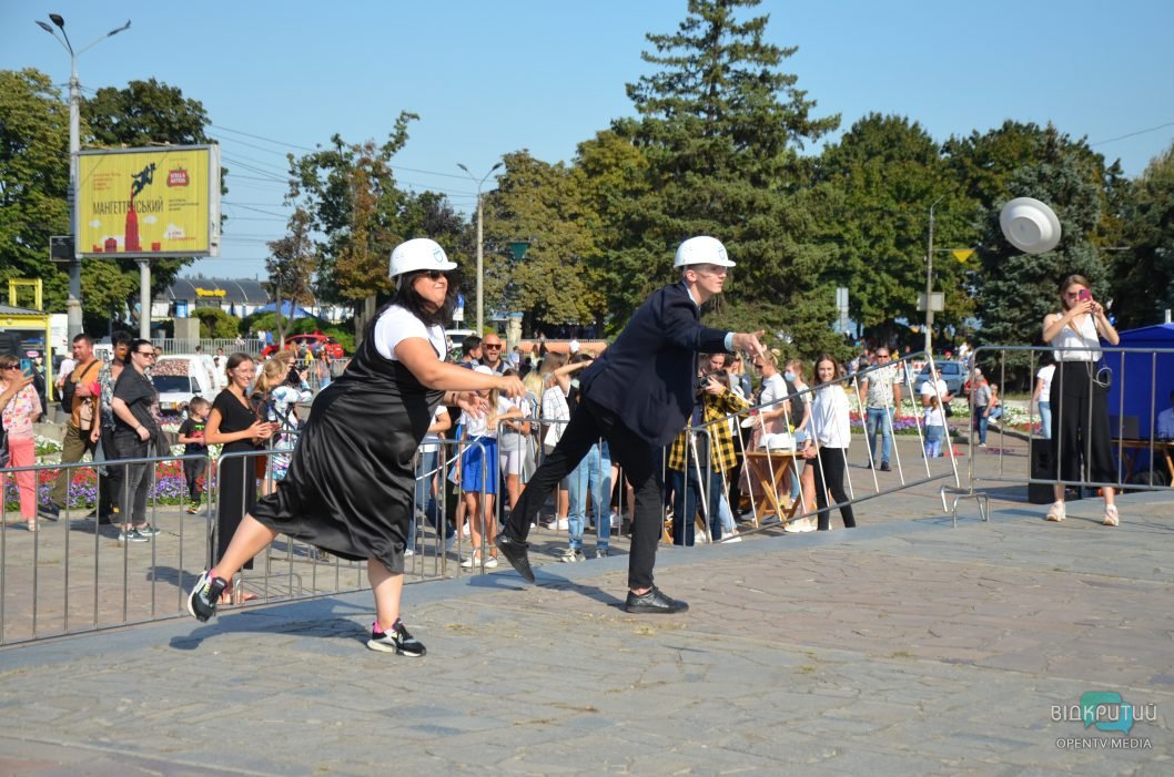 В День рождения Днепра прошла традиционная акция «Тарелка счастья» (Фото) - рис. 4