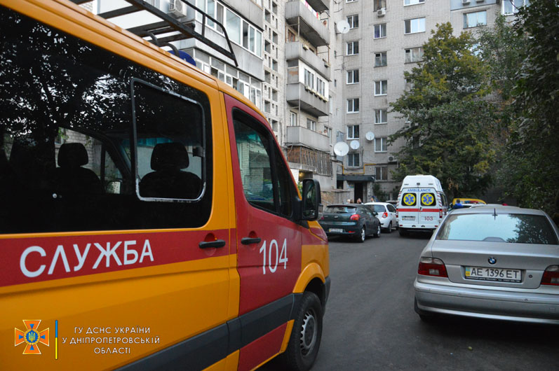 В центре Днепра горела квартира на 3 этаже (Фото/Видео) - рис. 7