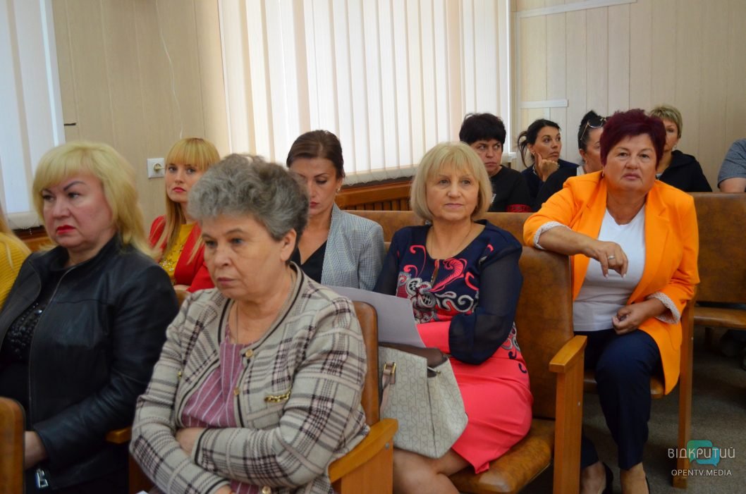 На Днепропетровщине обсудили планы по противодействию детской наркомании (Фото) - рис. 8