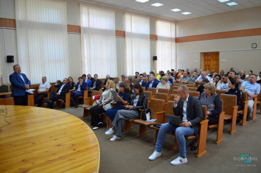 На Днепропетровщине обсудили планы по противодействию детской наркомании (Фото) - рис. 6