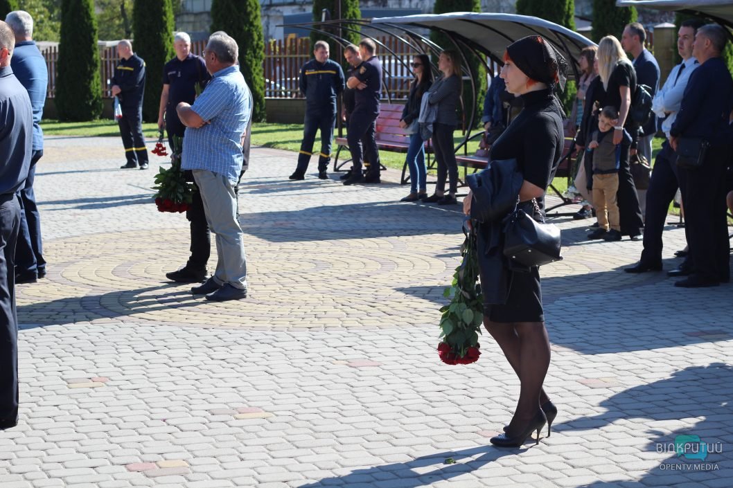 В Днепре простились с жертвой теракта Дарьей Гречищевой - рис. 5