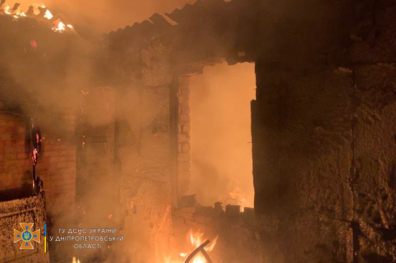 На левом берегу Днепра дотла сгорел частный дом - рис. 2