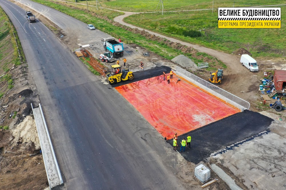 На трассе Днепр-Павлоград ремонтируют 16 мостов - рис. 6
