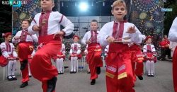 Вкусности, концерт и фаер-шоу: как в Обуховке отметили День поселка - рис. 5