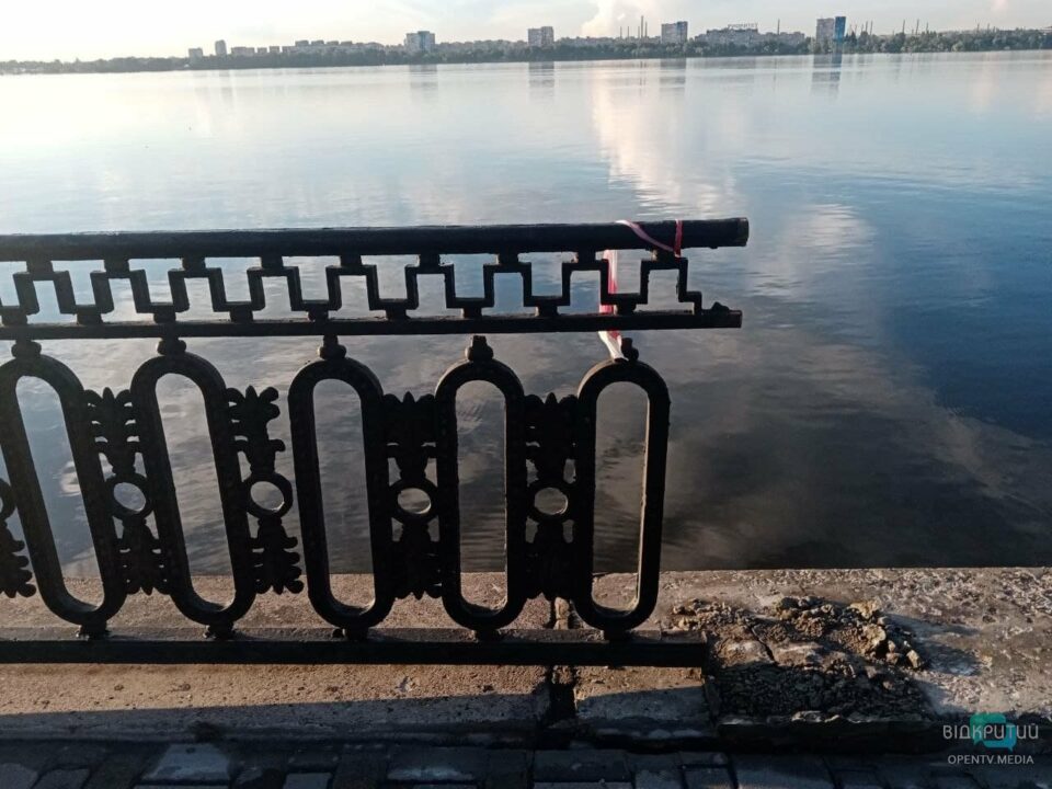 В Днепре на ремонт обвалившегося участка набережной потратят больше 18 миллионов - рис. 4