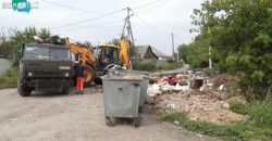 Одну из улиц Днепра местные жители превратили в свалку - рис. 8