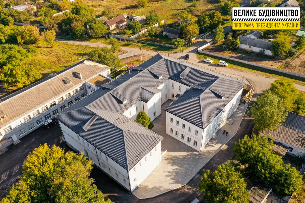 Как в Сурско-Литовском Днепропетровской области отремонтировали школу - рис. 1