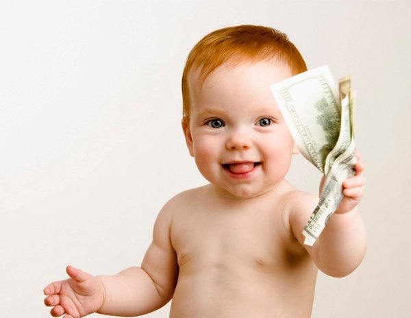 До 150 тысяч гривен: в Украине могут поднять выплаты за рождение ребенка - рис. 1