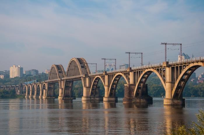 На Днепропетровщине проверят опоры железнодорожных мостов - рис. 1
