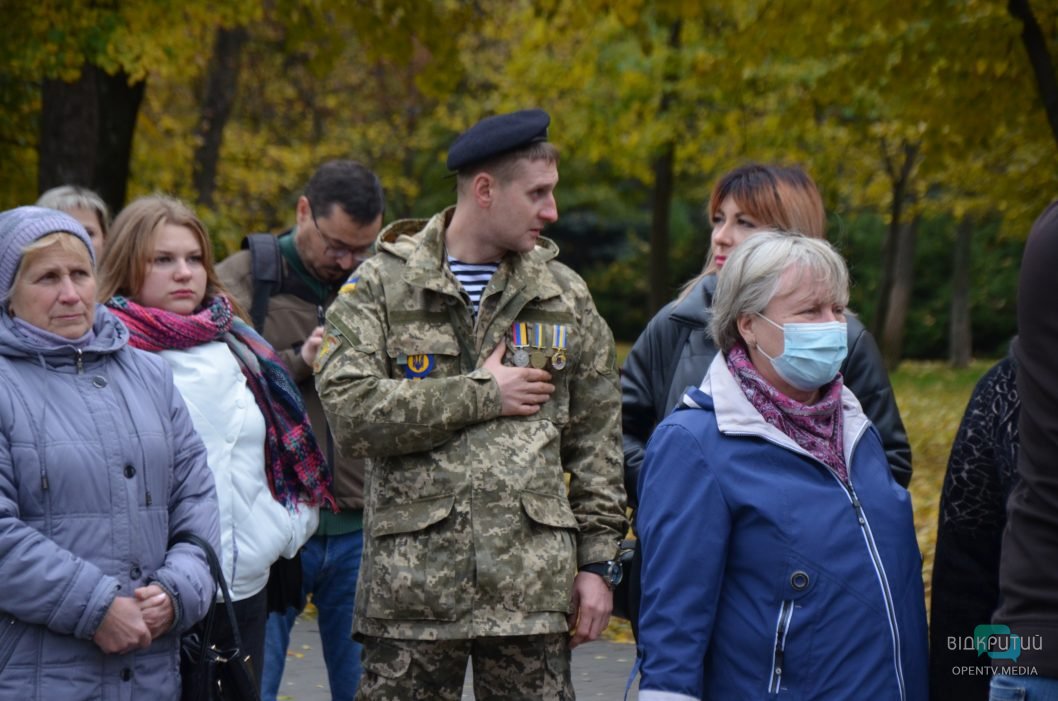 В Днепре почтили память Героев, погибших в зоне ООС (фото) - рис. 9