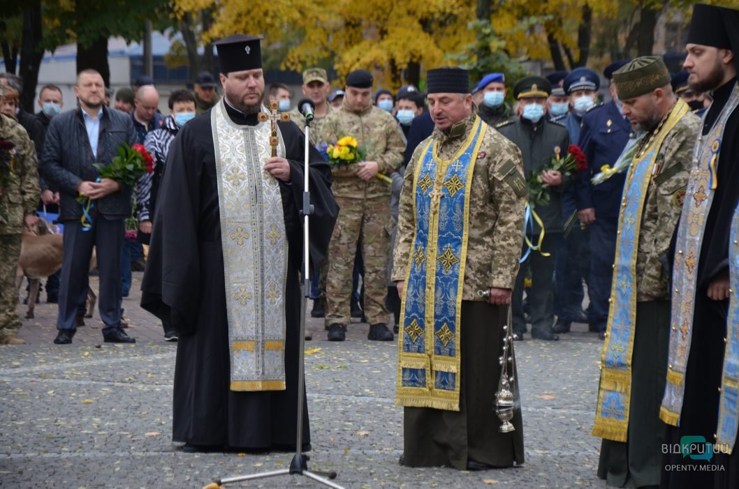 В Днепре почтили память Героев, погибших в зоне ООС (фото) - рис. 17