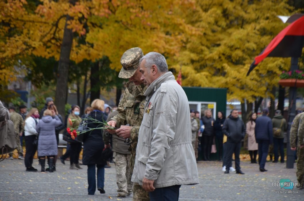 В Днепре почтили память Героев, погибших в зоне ООС (фото) - рис. 21