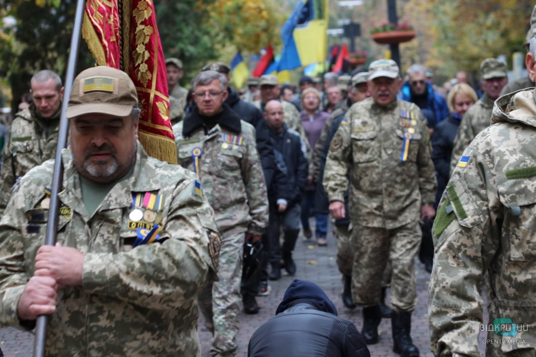 Как в Днепре проходит марш защитников и защитниц Украины (Фоторепортаж) - рис. 19