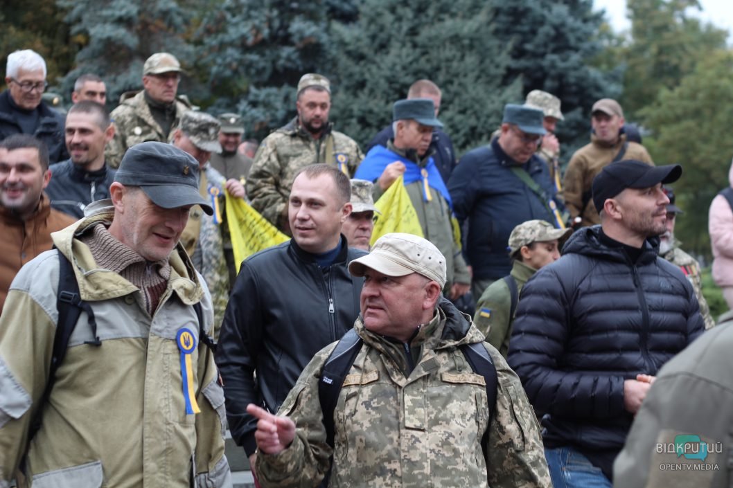 Как в Днепре проходит марш защитников и защитниц Украины (Фоторепортаж) - рис. 23