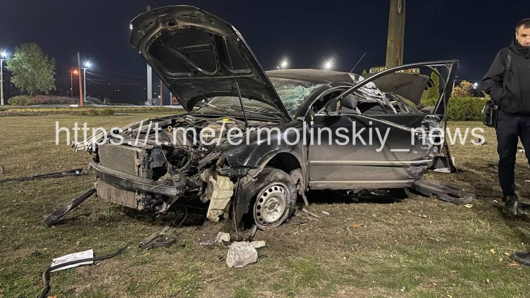 Вылетел из авто: в Кривом Роге 17-летний водитель спровоцировал ДТП (Фото) - рис. 5