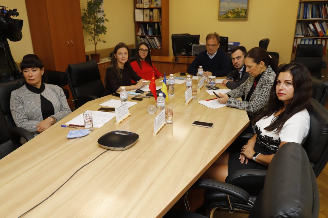 Представители горсовета Днепра обсудили перспективы сотрудничества с Шанхаем - рис. 1