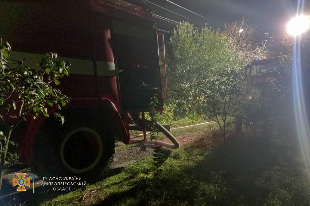 Погибла пенсионерка: в Днепровском районе пожар полностью уничтожил жилой дом - рис. 3