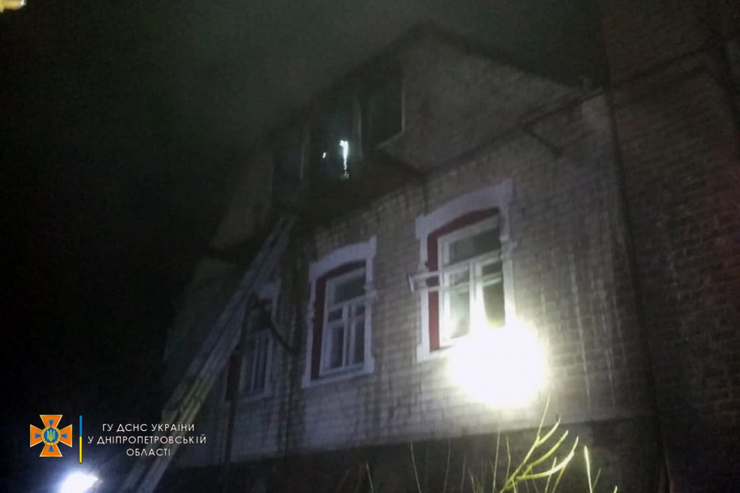 В Днепропетровской области сгорел двухэтажный жилой дом (Видео) - рис. 5