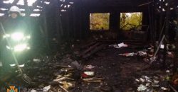 В Днепропетровской области сгорел двухэтажный жилой дом (Видео) - рис. 2