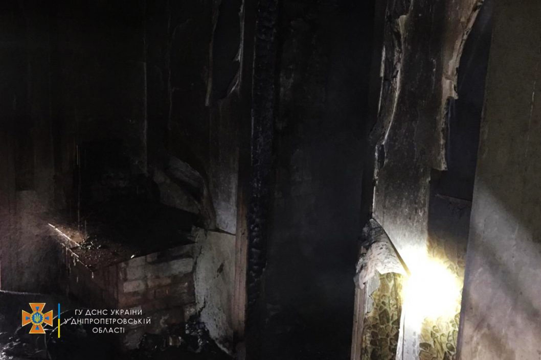 В одном из сел Днепропетровской области почти полностью сгорел дом: фото - рис. 4