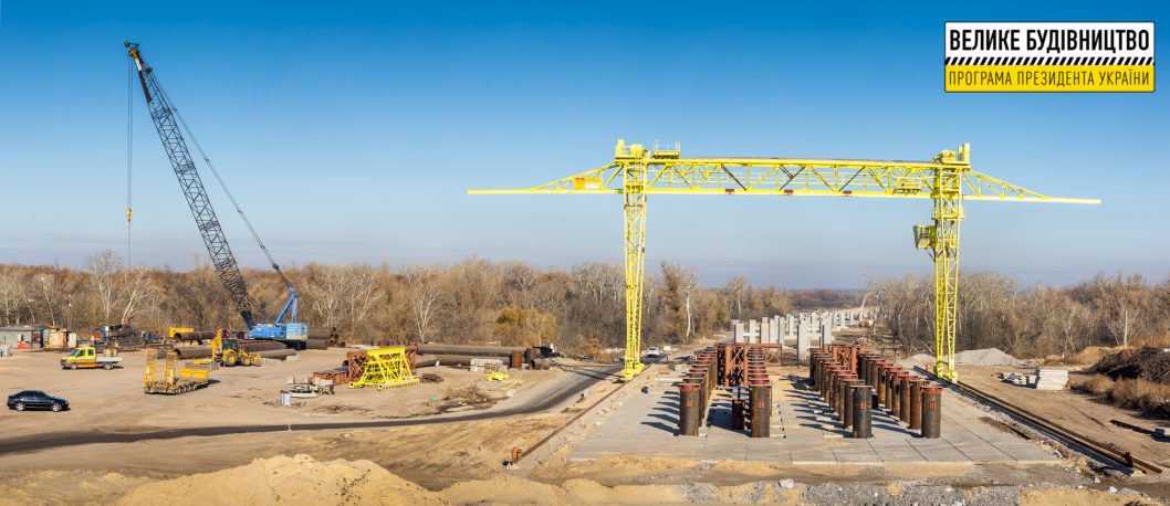 На Днепропетровщине строят решетиловскую трассу - рис. 1